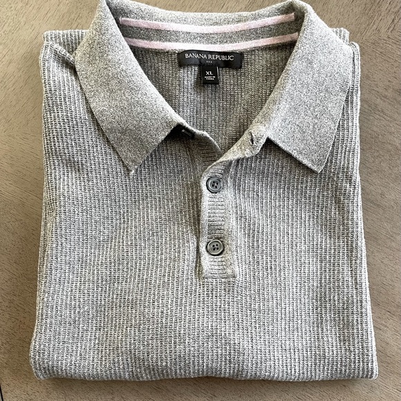 Banana Republic Polo - Picture 2 of 5
